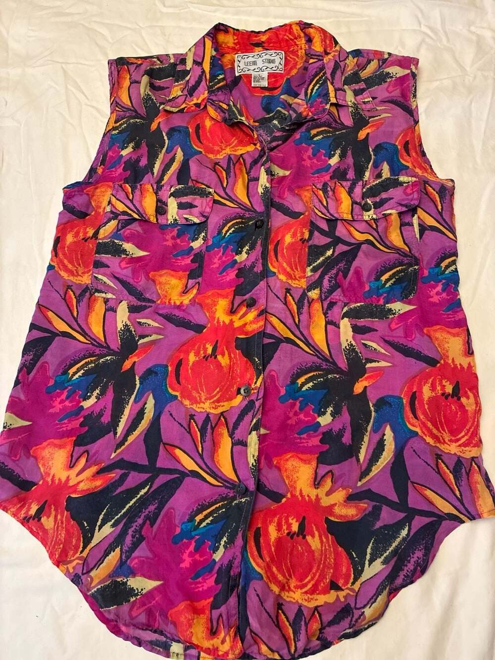 Vintage Leena Studio 100% Silk Abstract Floral Sleeveless Button Up Shirt Small